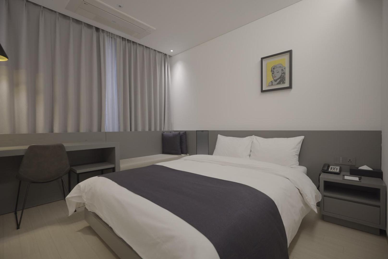 Gloucester Hotel Чхонджу Экстерьер фото