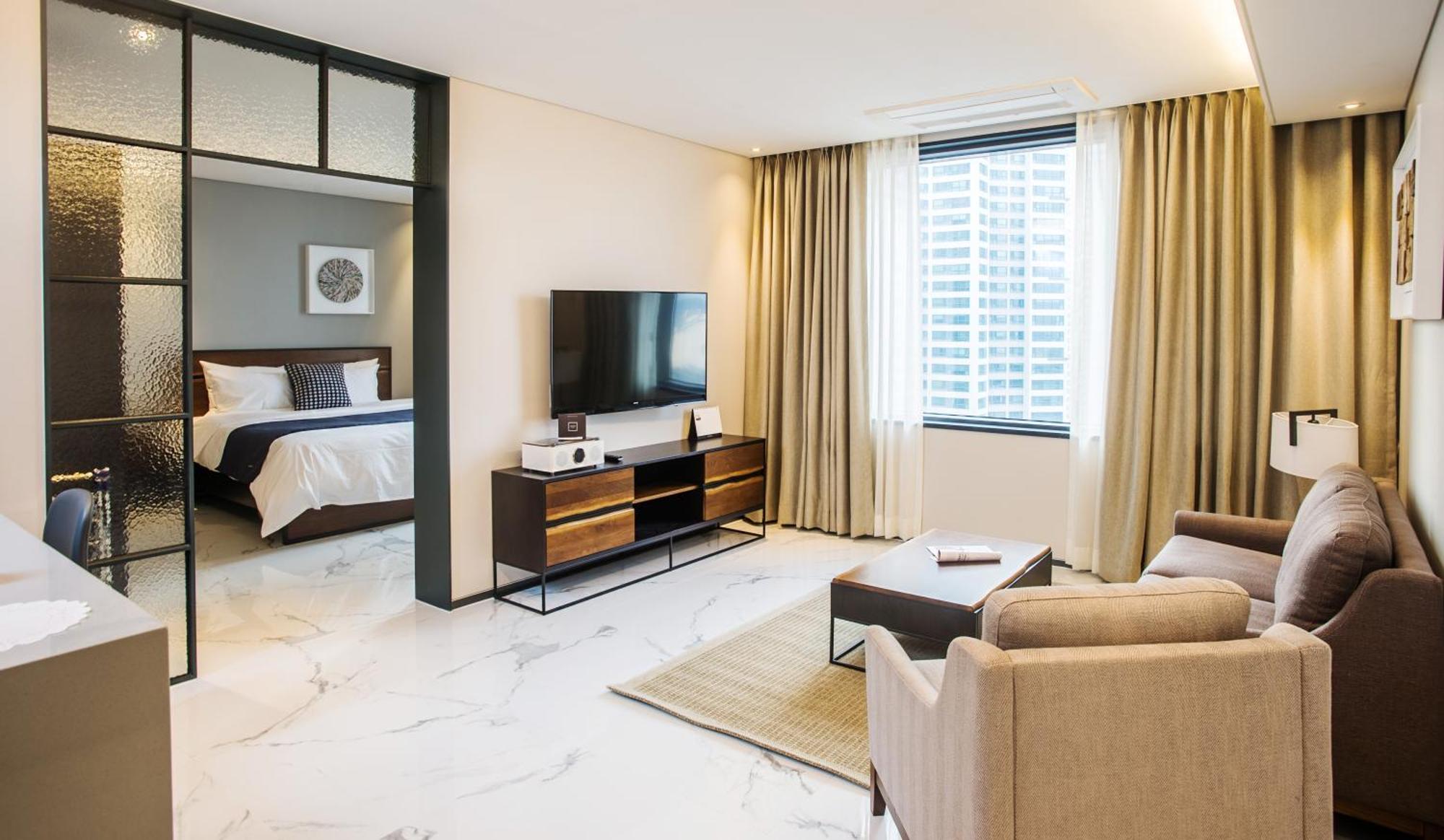 Gloucester Hotel Чхонджу Экстерьер фото